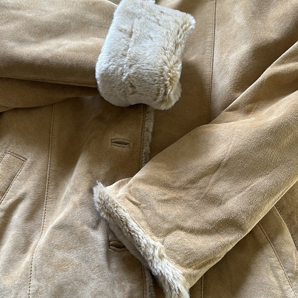 Eddie Bauer Fur Lined Suede Button Down Coat - Picture 11 of 11